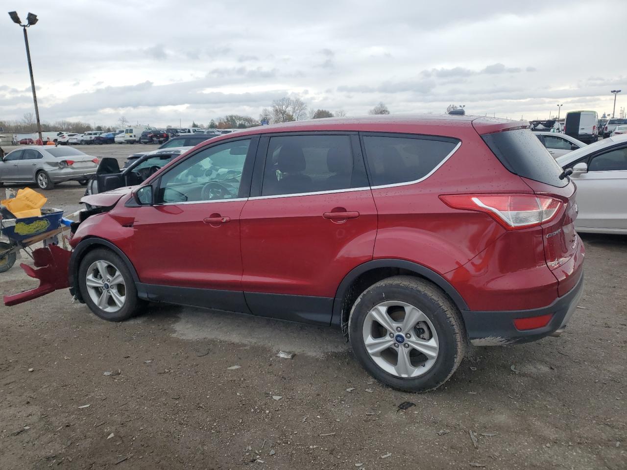 2015 Ford Escape VIN 1FMCU0GX7FUB47420 Copart auction photo, front end / minor dent/scratches damage thumbnail 2