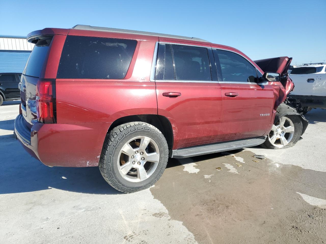 2016 Chevrolet Tahoe VIN 1GNSCBKC9GR300085 Copart auction photo, front end damage thumbnail 3
