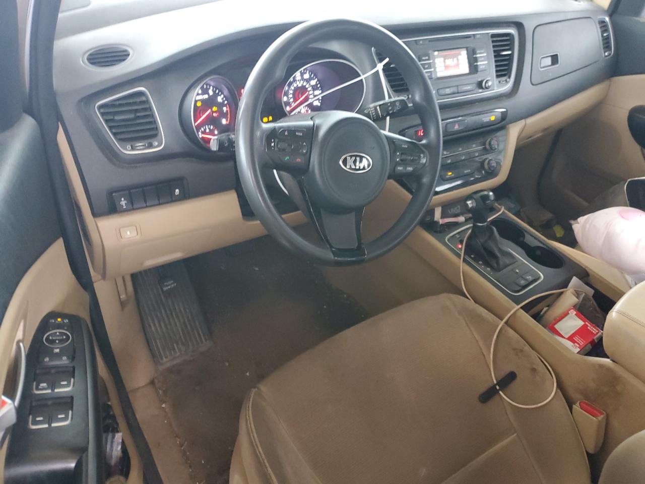 2015 KIA Sedona VIN KNDMB5C16F6018330 Copart auction photo, front end / minor dent/scratches damage thumbnail 8