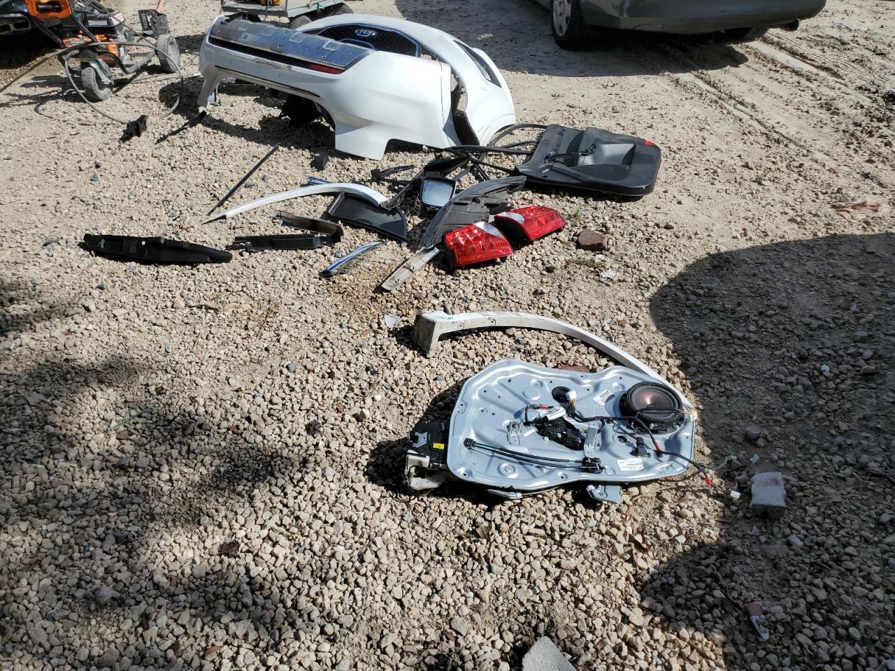 2013 KIA Sorento VIN 5XYKW4A20DG420646 Copart auction photo, side damage thumbnail 13
