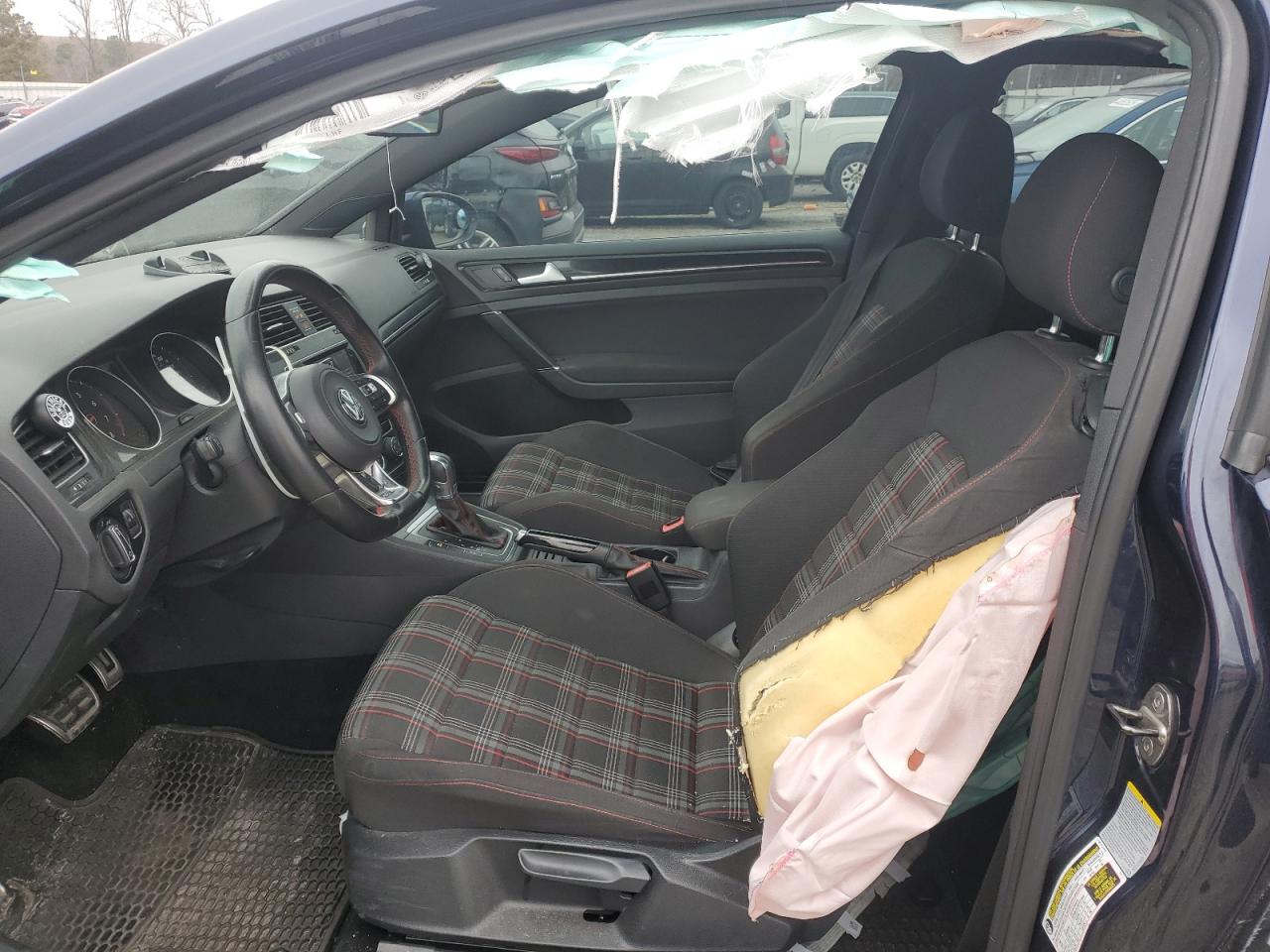 2015 Volkswagen GTI VIN 3VWTT7AU4FM078184 Copart auction photo, side damage thumbnail 7