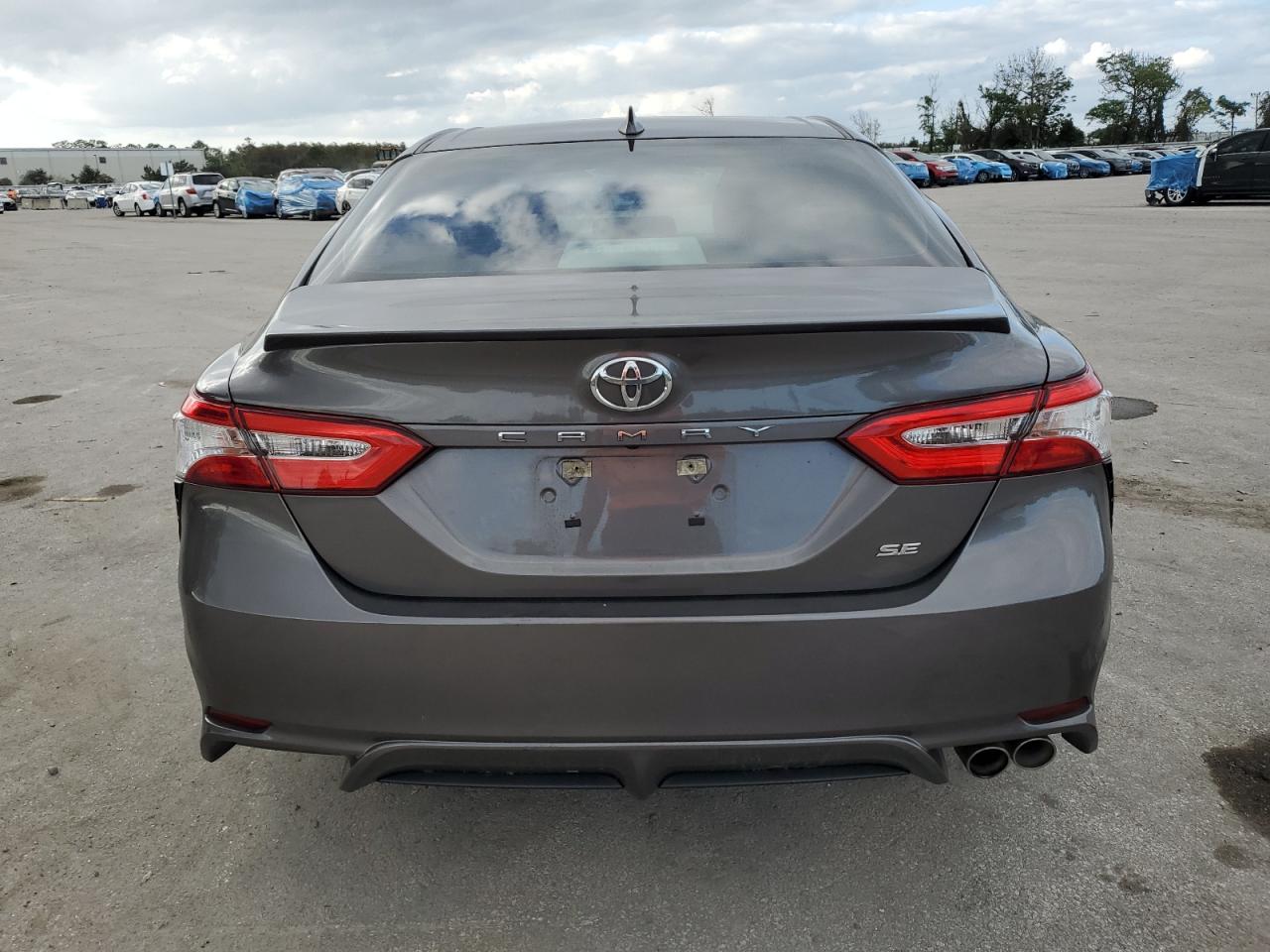 2020 Toyota Camry VIN 4T1G11AK2LU507556 Copart auction photo, side / front end damage thumbnail 6