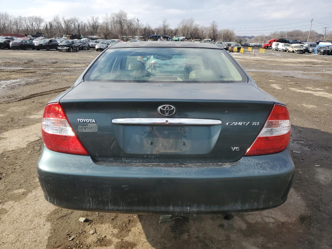 2004 Toyota Camry VIN 4T1BF30K94U077163 Copart auction photo, front end / side damage thumbnail 6