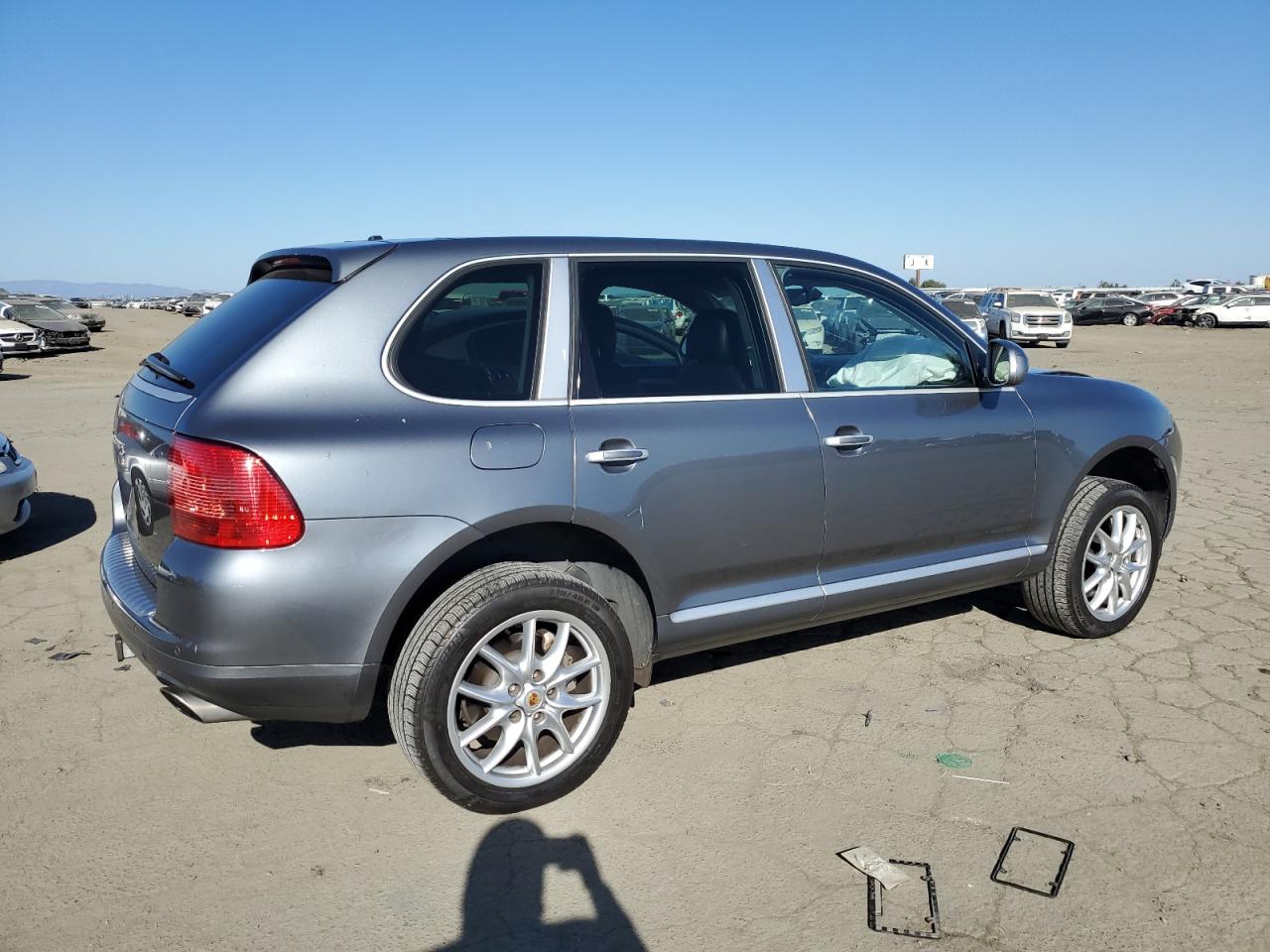 2005 Porsche Cayenne VIN WP1AB29P95LA62169 Copart auction photo, front end / side damage thumbnail 3