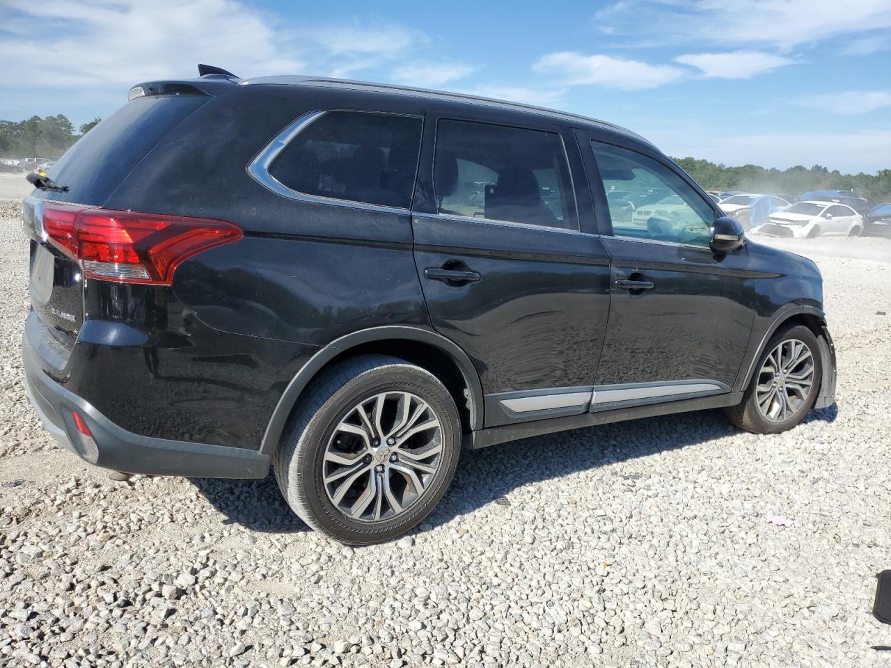2018 Mitsubishi Outlander VIN JA4AD3A35JJ000813 Copart auction photo, front end damage thumbnail 3
