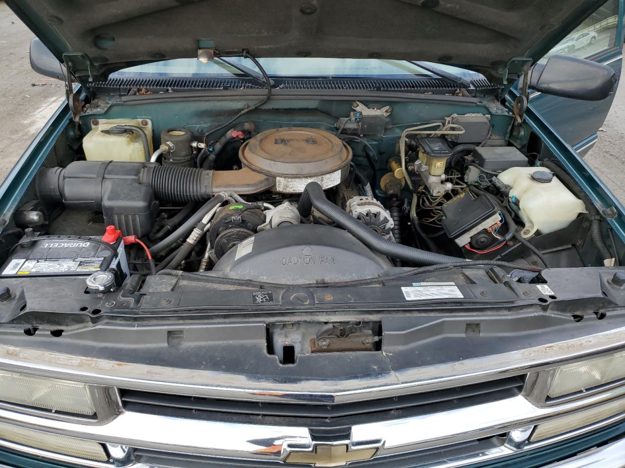 1995 Chevrolet Suburban VIN 1GNGK26K8SJ406190 Copart auction photo, mechanical damage thumbnail 12