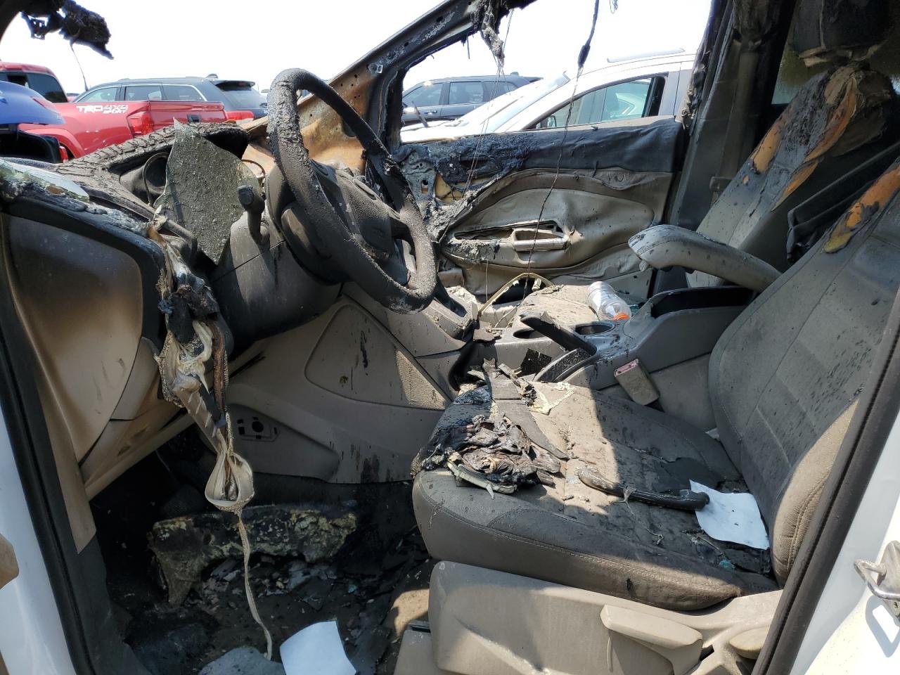 2013 Ford Escape VIN 1FMCU0GX9DUB95840 Copart auction photo, burn damage thumbnail 7