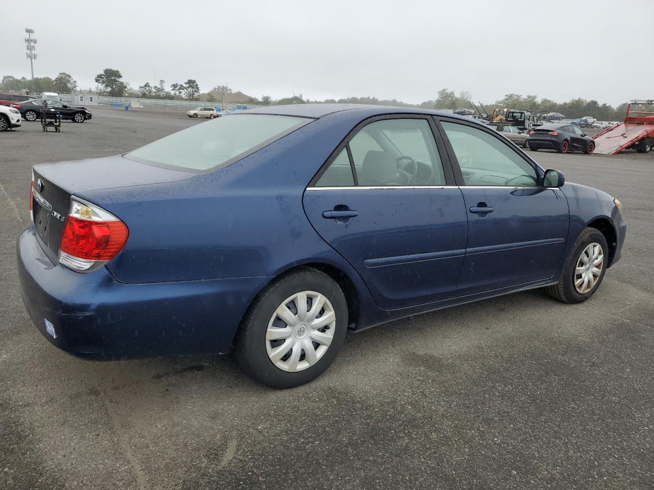 2005 Toyota Camry VIN 4T1BE32K05U019265 Copart auction photo, side damage thumbnail 3