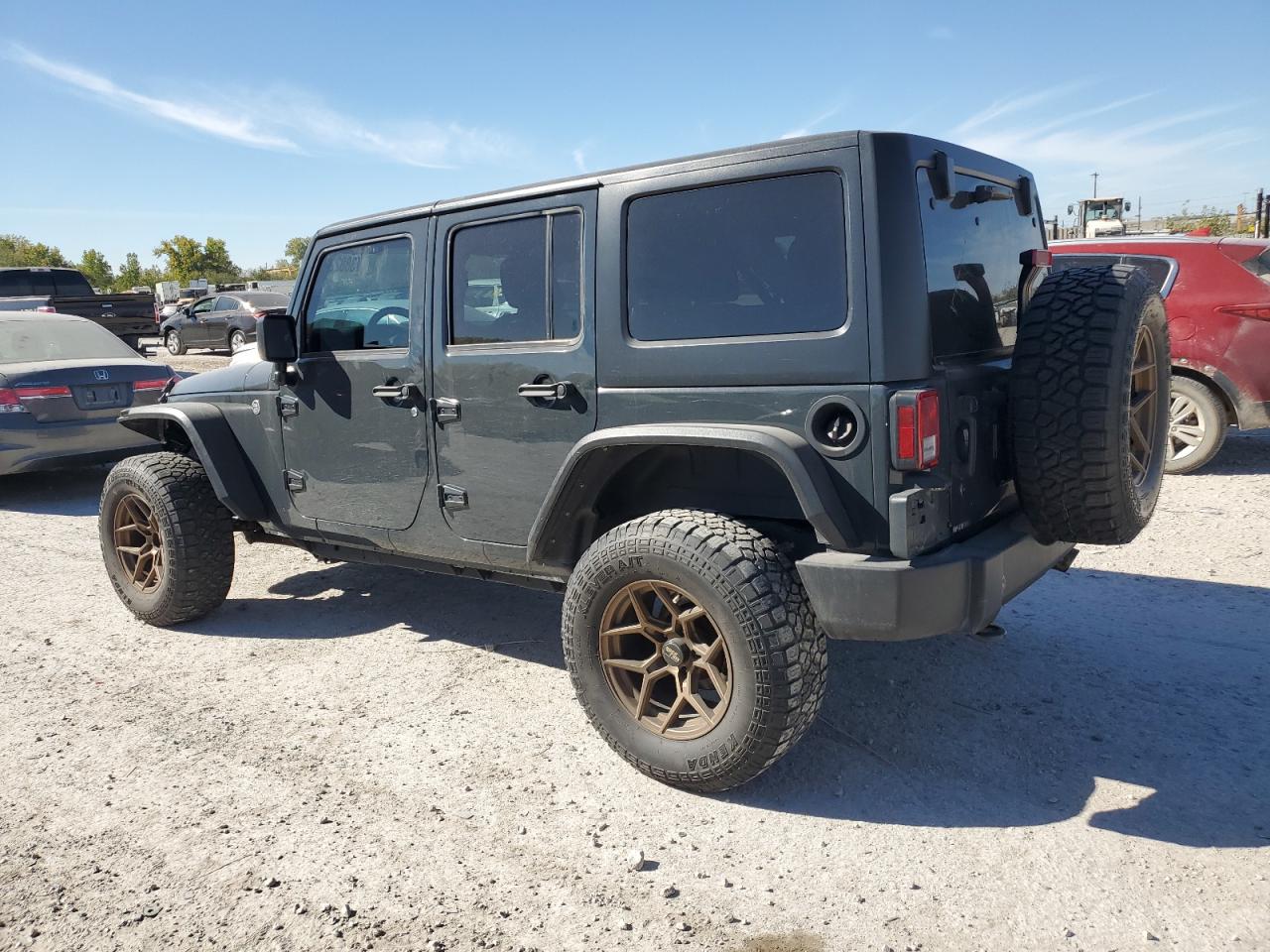 2017 Jeep Wrangler VIN 1C4BJWDG6HL632138 Copart auction photo, front end / minor dent/scratches damage thumbnail 2