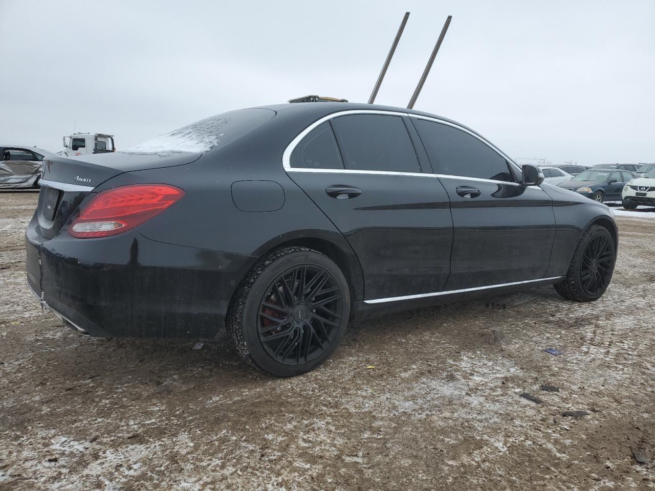2015 Mercedes-Benz C-klasse VIN 55SWF4KB1FU016098 Copart auction photo, minor dent/scratches damage thumbnail 3