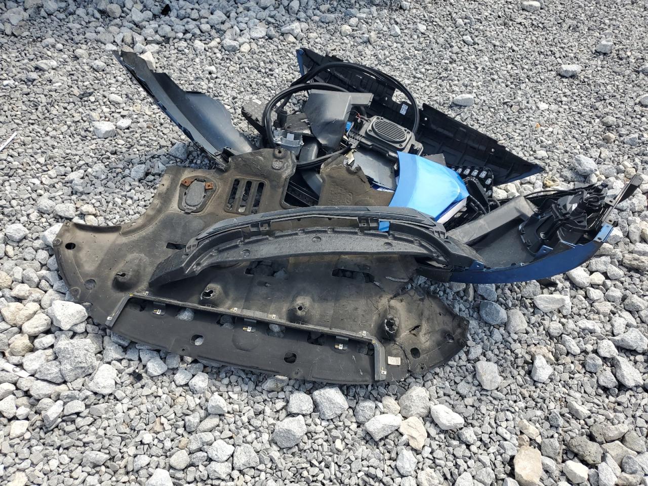 2018 Hyundai IONIQ VIN KMHC75LC7JU102493 Copart auction photo, front end / side damage thumbnail 14