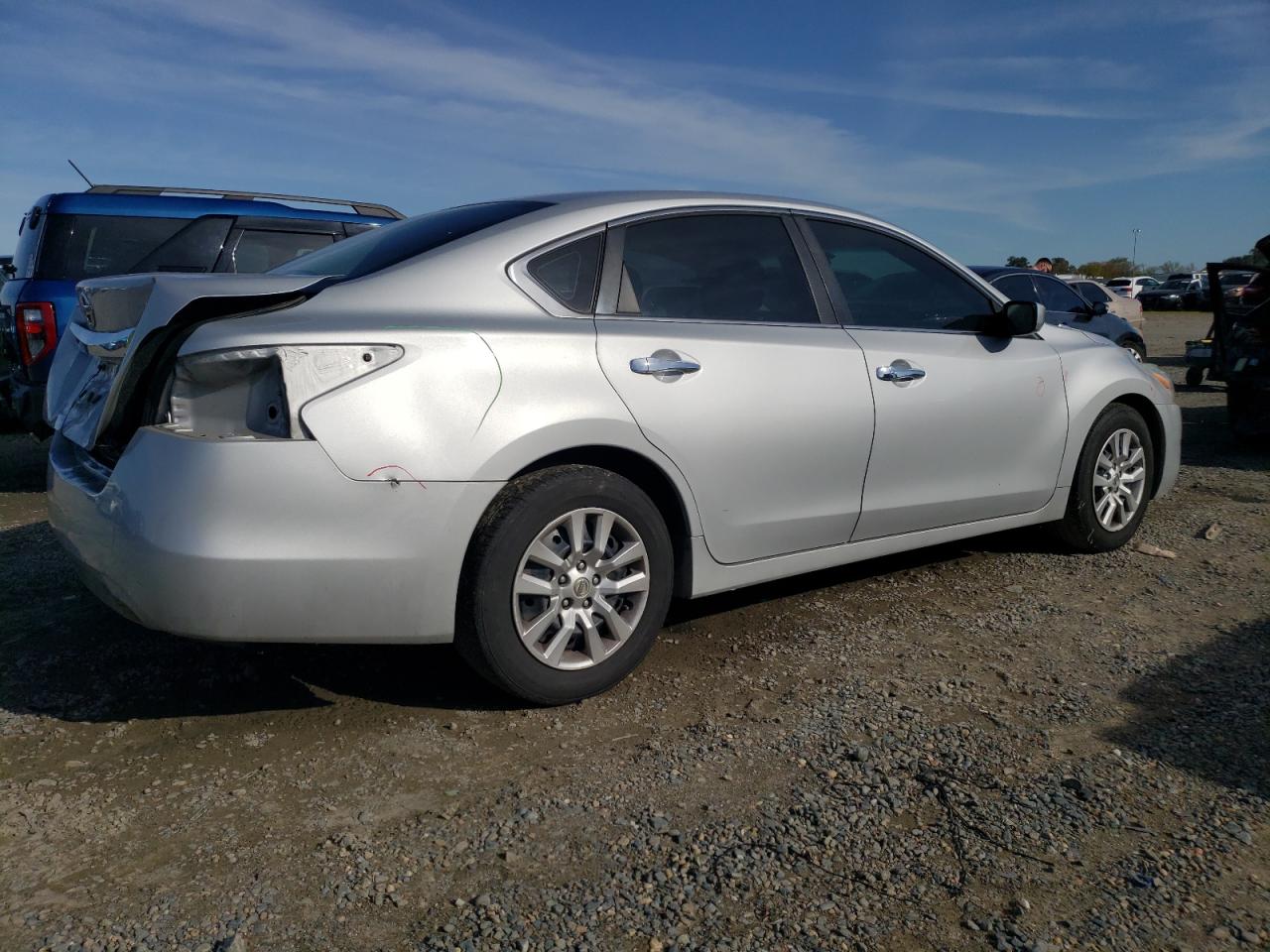 2015 Nissan Altima VIN 1N4AL3AP4FN384049 Copart auction photo, rear end / front end damage thumbnail 3