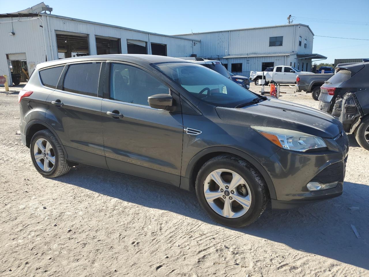 2015 Ford Escape VIN 1FMCU0GX6FUA66327 Copart auction photo, minor dent/scratches damage thumbnail 4
