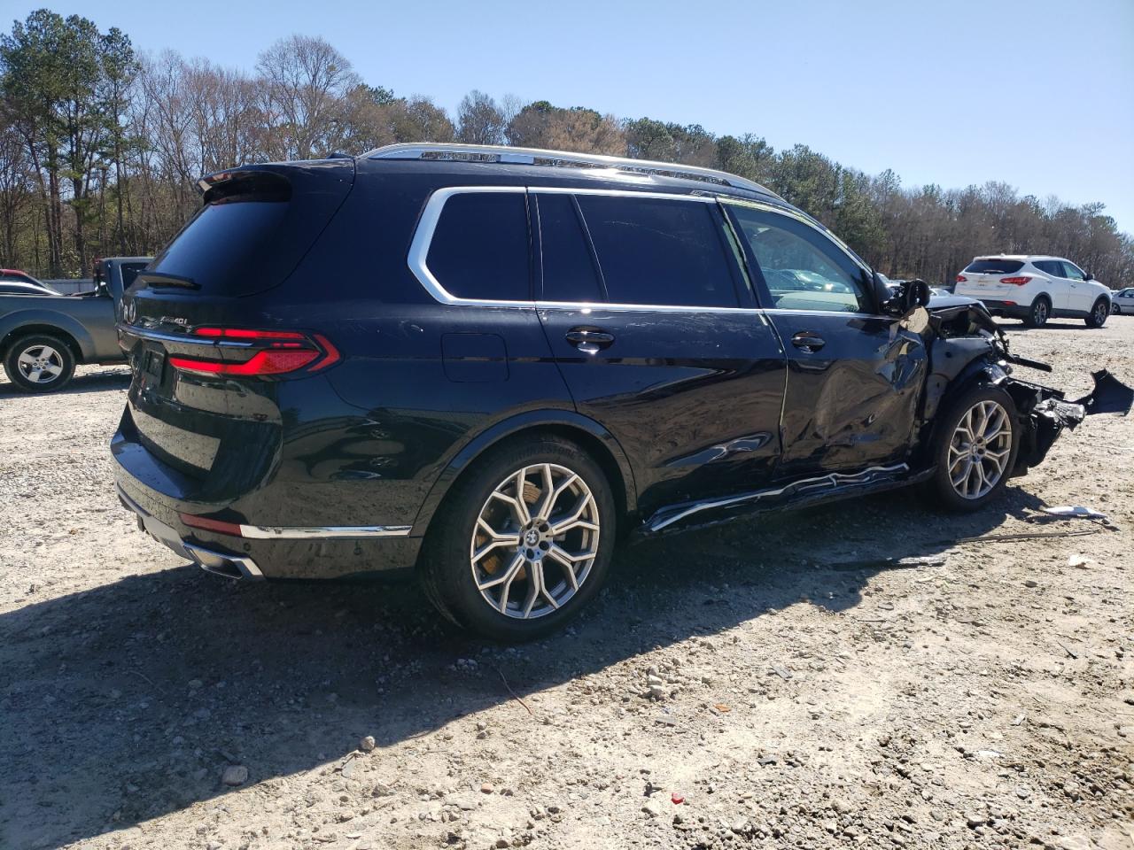 2023 BMW X7 VIN 5UX23EM09P9P78597 Copart auction photo, side / front end damage thumbnail 3