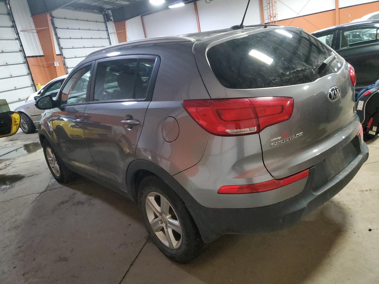2014 KIA Sportage VIN KNDPB3AC4E7551520 Copart auction photo, side / minor dent/scratches damage thumbnail 2