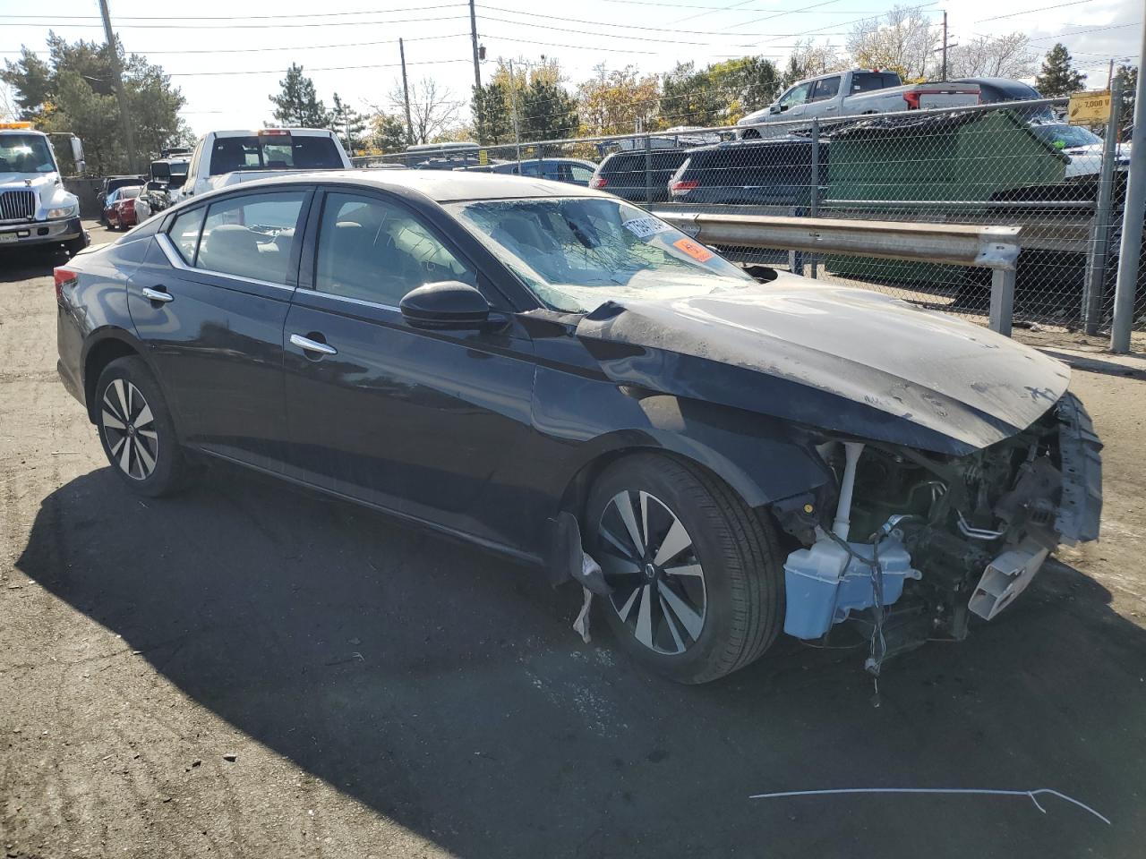 2020 Nissan Altima VIN 1N4BL4DW4LC176726 Copart auction photo, biohazard/chemical / all over damage thumbnail 4