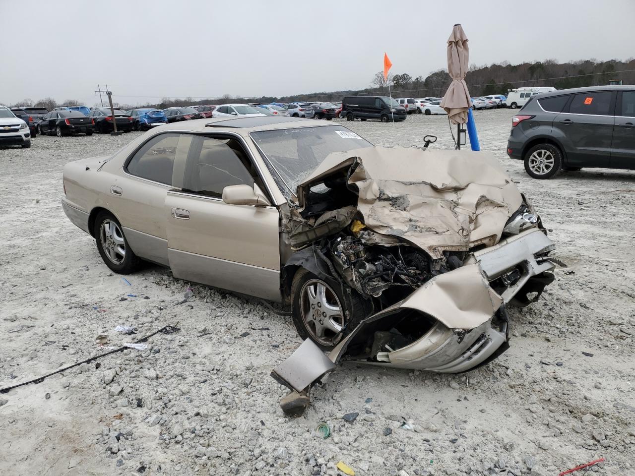1996 Lexus ES VIN JT8BF12G2T0155207 Copart auction photo, front end / rear end damage thumbnail 4