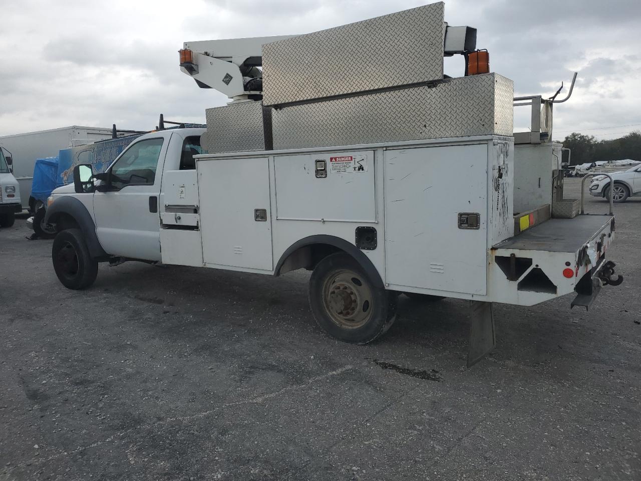 2013 Ford F450 VIN 1FDUF4GY3DEA44680 Copart auction photo, minor dent/scratches damage thumbnail 2