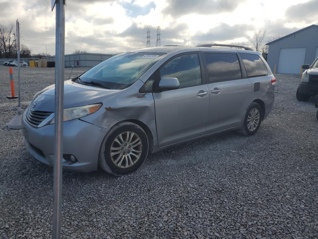 2012 Toyota Sienna VIN 5TDYK3DC0CS240900