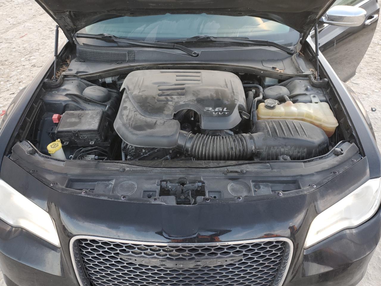2016 Chrysler 300c VIN 2C3CCAEG2GH343158 Copart auction photo, front end / minor dent/scratches damage thumbnail 12