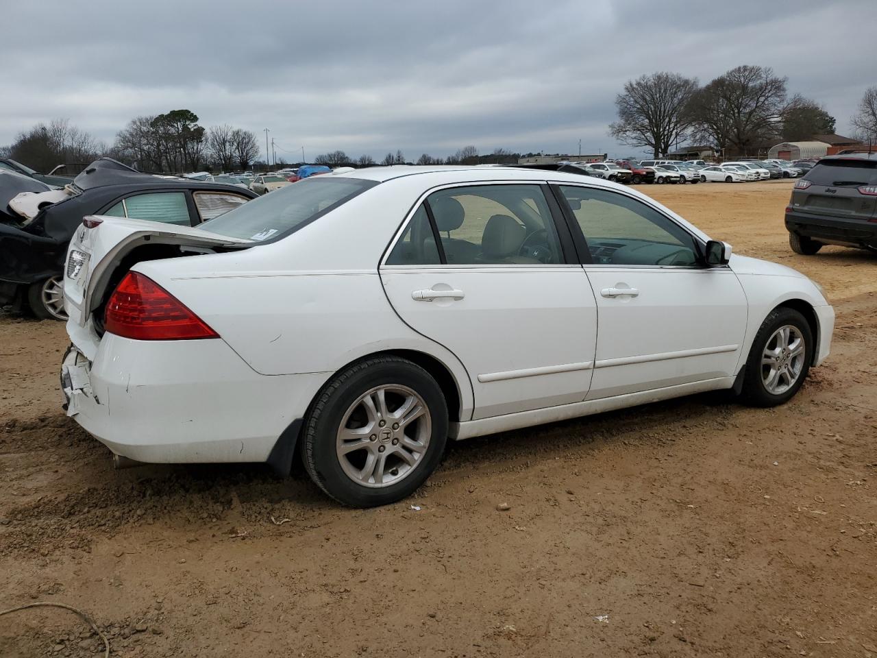 2007 Honda Accord VIN 1HGCM56787A449407 Copart auction photo, rear end damage thumbnail 3