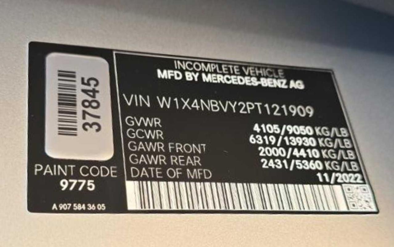 2023 Mercedes-Benz Sprinter VIN W1X4NBVY2PT121909 Copart auction photo, normal wear / minor dent/scratches damage thumbnail 10