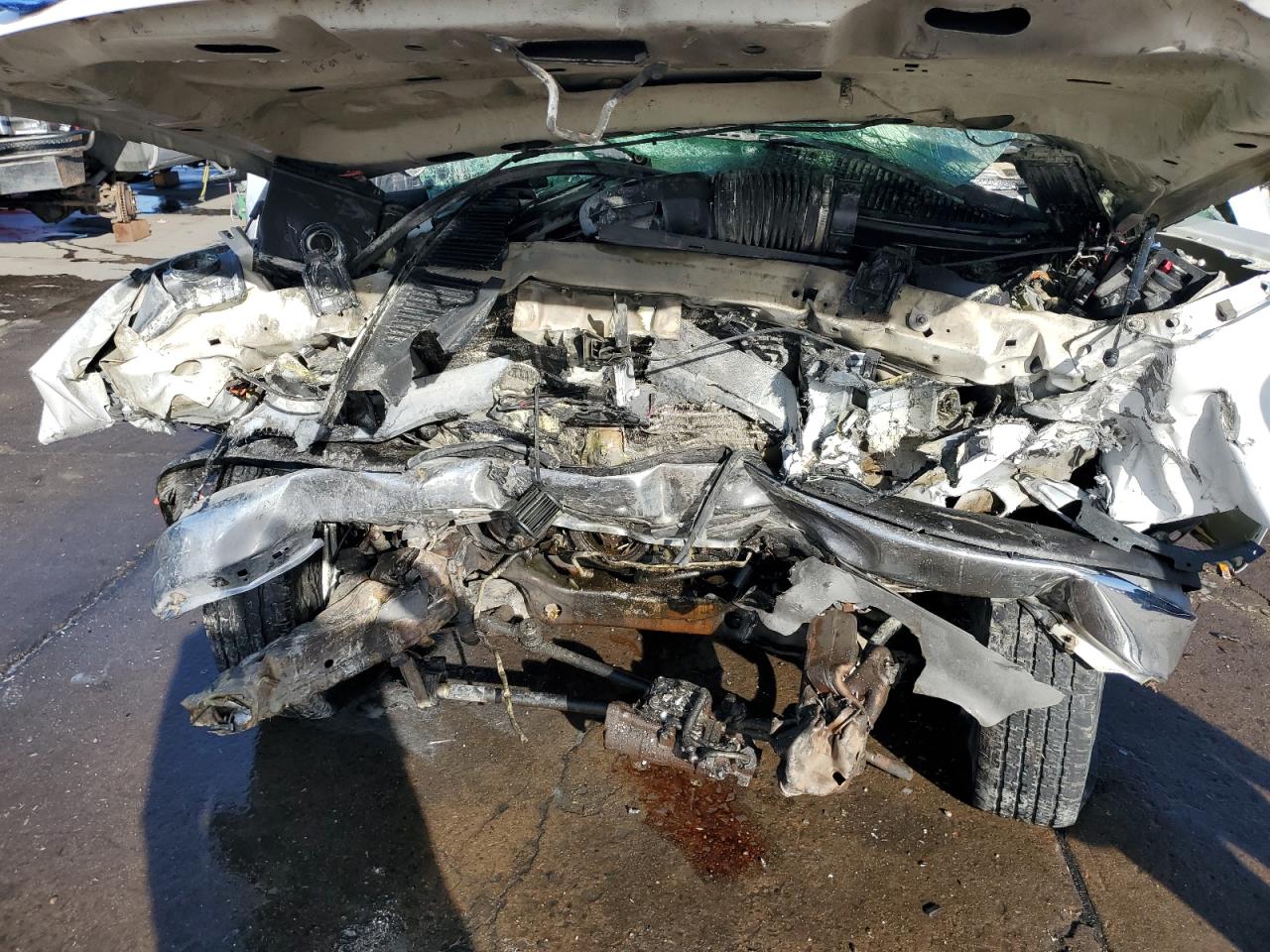 2004 Ford F-150 VIN 2FTRF17W94CA32742 Copart auction photo, front end damage thumbnail 11