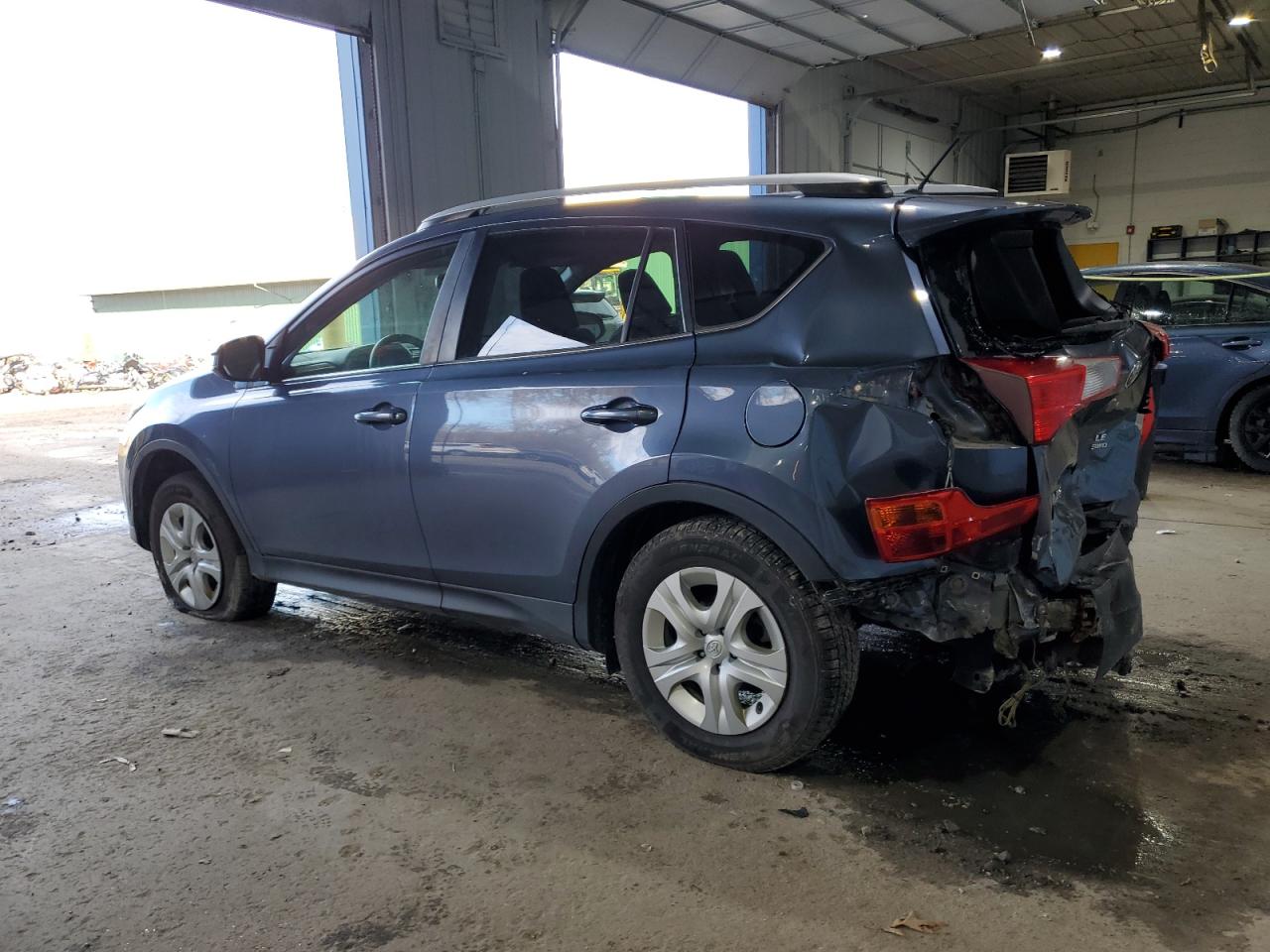 2013 Toyota RAV 4 VIN JTMBFREV9D5023401 Copart auction photo, rear end / minor dent/scratches damage thumbnail 2