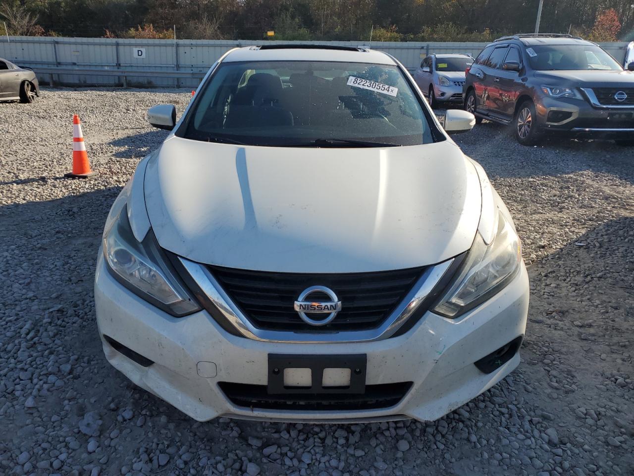 2017 Nissan Altima VIN 1N4AL3AP8HC258887 Copart auction photo, vandalism / top/roof damage thumbnail 5