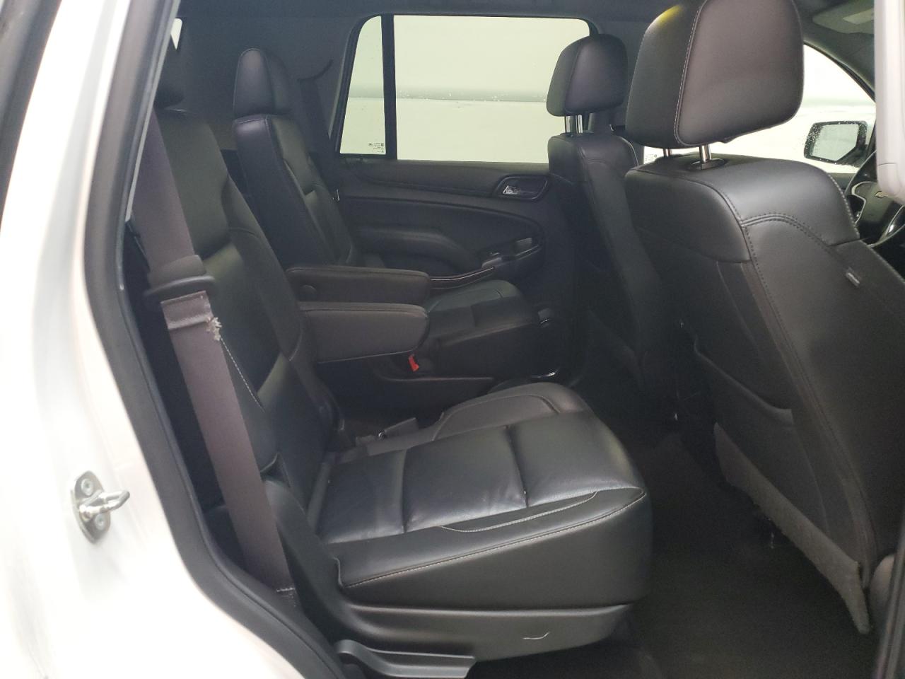 2017 Chevrolet Tahoe VIN 1GNSCBKC5HR390501 Copart auction photo, all over / minor dent/scratches damage thumbnail 11
