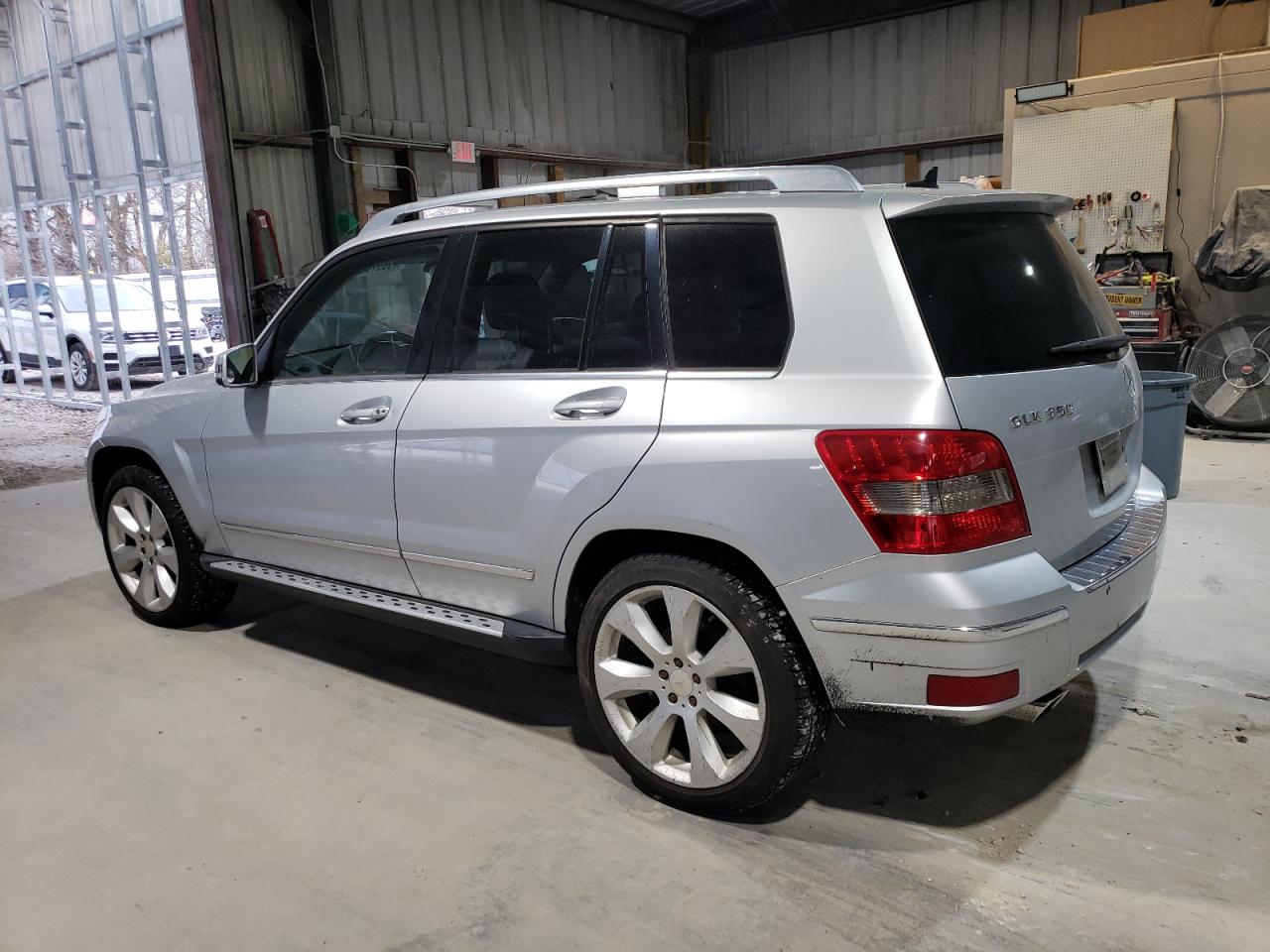 2010 Mercedes-Benz GLK-klasse VIN WDCGG8HBXAF325259 Copart auction photo, mechanical / front end damage thumbnail 2