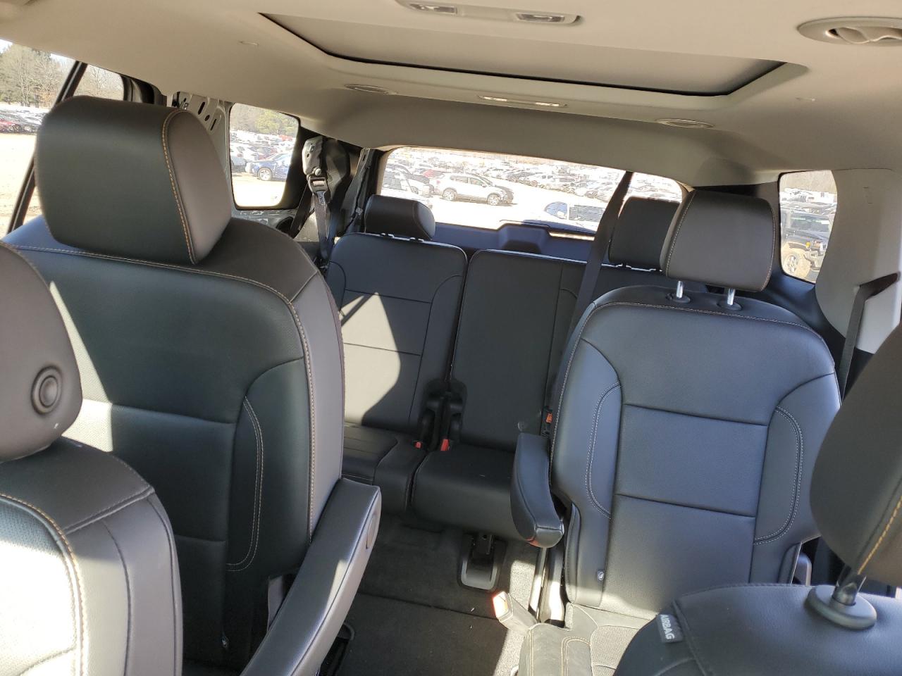 2019 Chevrolet Traverse VIN 1GNERKKW2KJ289900 Copart auction photo, rear end / minor dent/scratches damage thumbnail 10