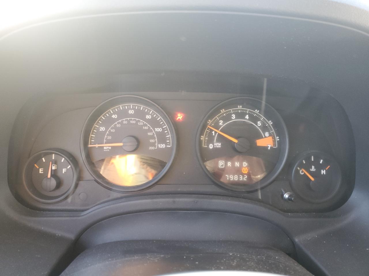 2014 Jeep Liberty (Patriot) VIN 1C4NJRFB1ED716907 Copart auction photo, rear end / minor dent/scratches damage thumbnail 9
