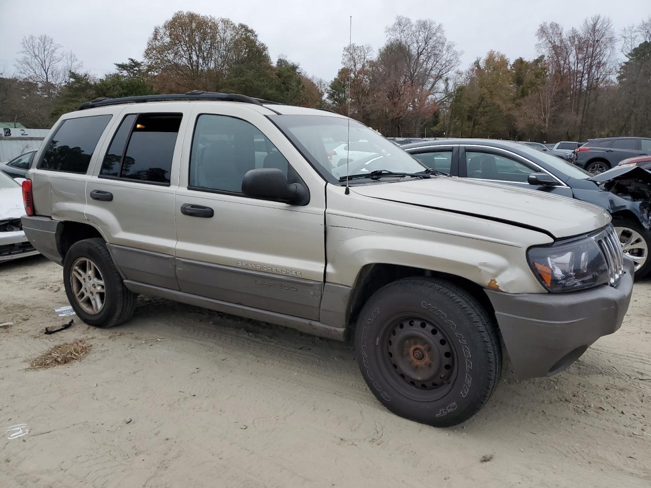 2003 Jeep Grand Cherokee VIN 1J4GW48S13C531411 Copart auction photo, all over damage thumbnail 4