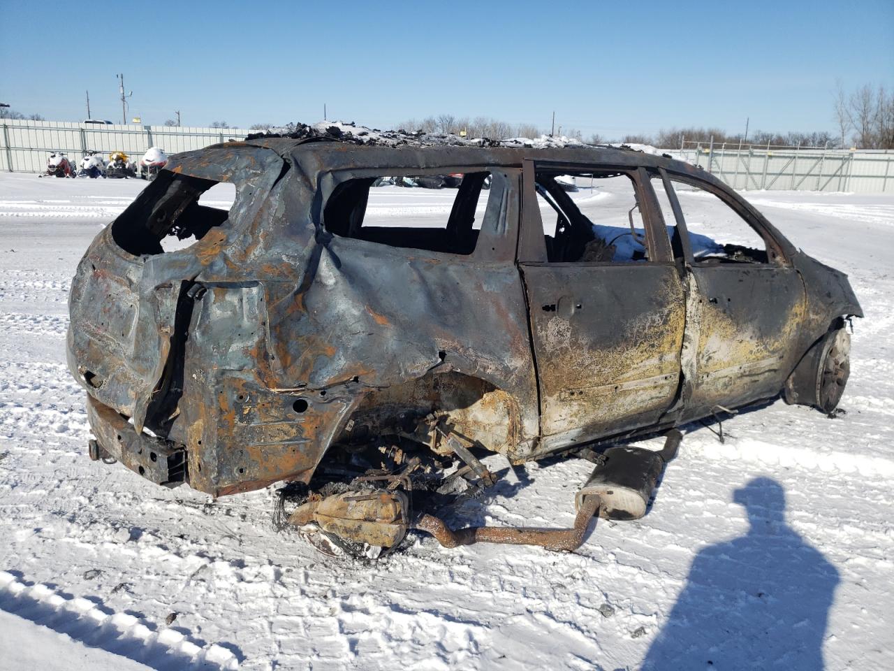 2016 Chevrolet Traverse VIN 1GNKRGKD5GJ168543 Copart auction photo, burn damage thumbnail 3