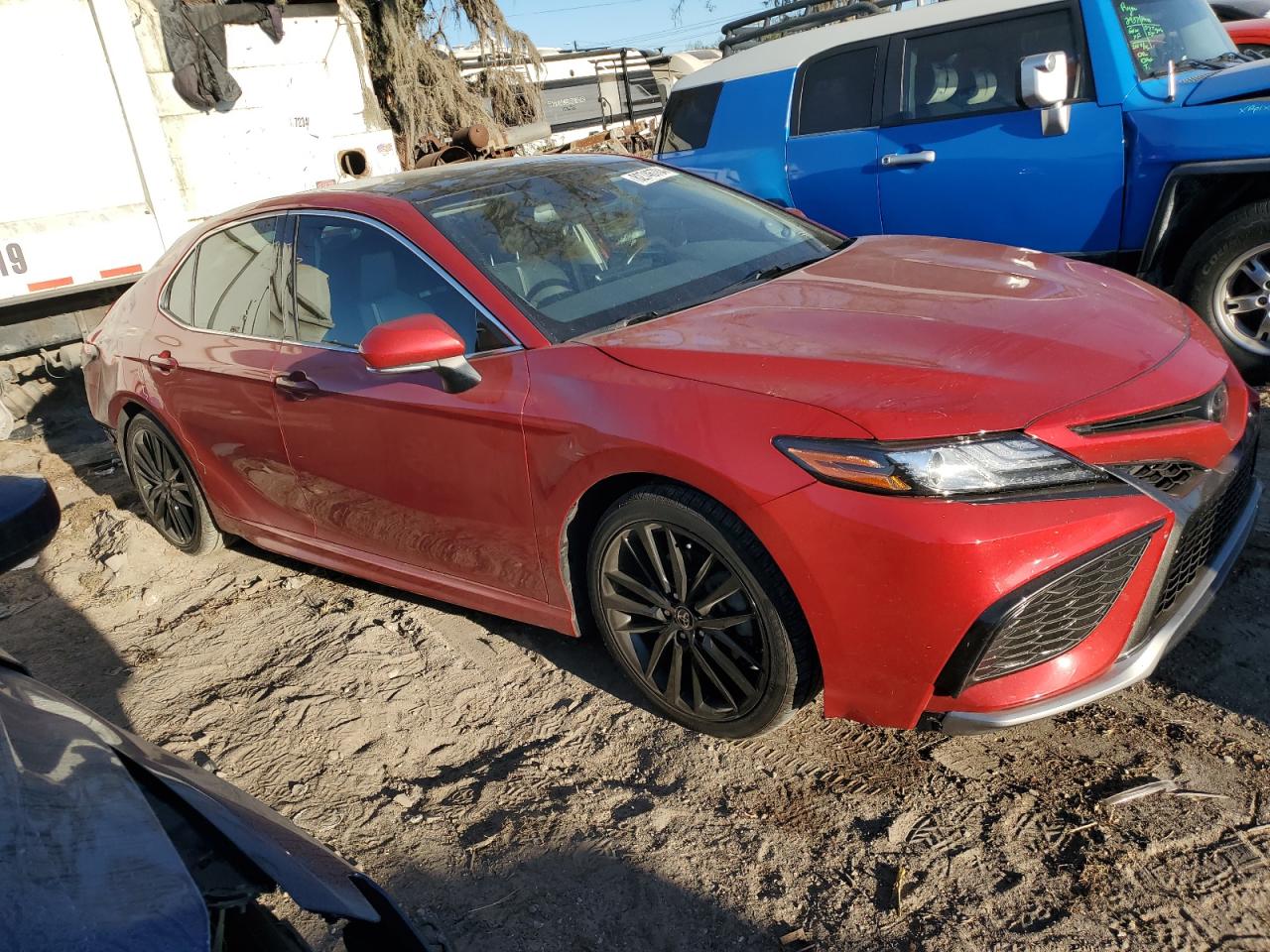 2022 Toyota Camry VIN 4T1K61AK4NU023838 Copart auction photo, rear end / minor dent/scratches damage thumbnail 4
