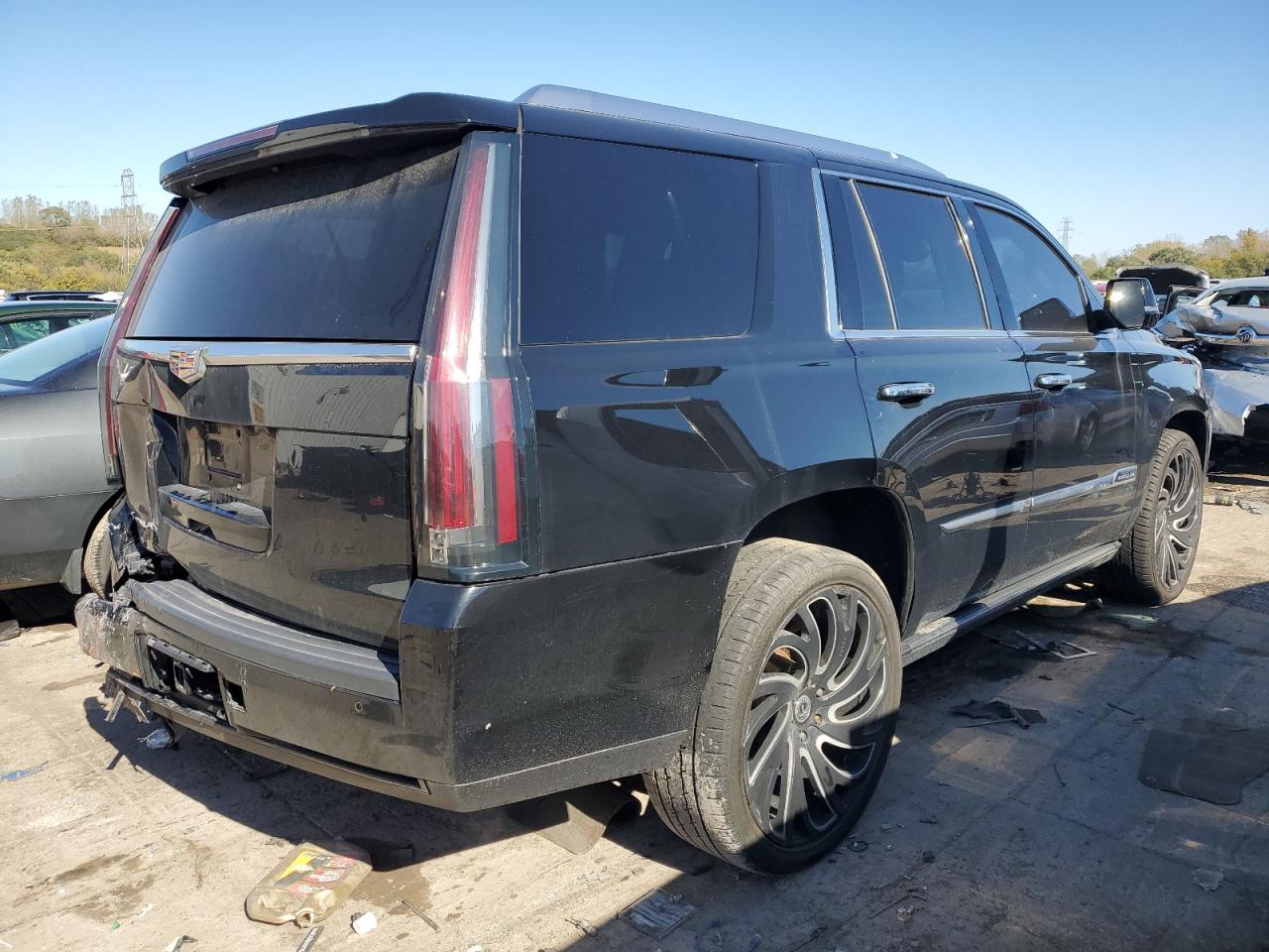 2015 Cadillac Escalade VIN 1GYS4NKJ4FR550932 Copart auction photo, rear end damage thumbnail 3
