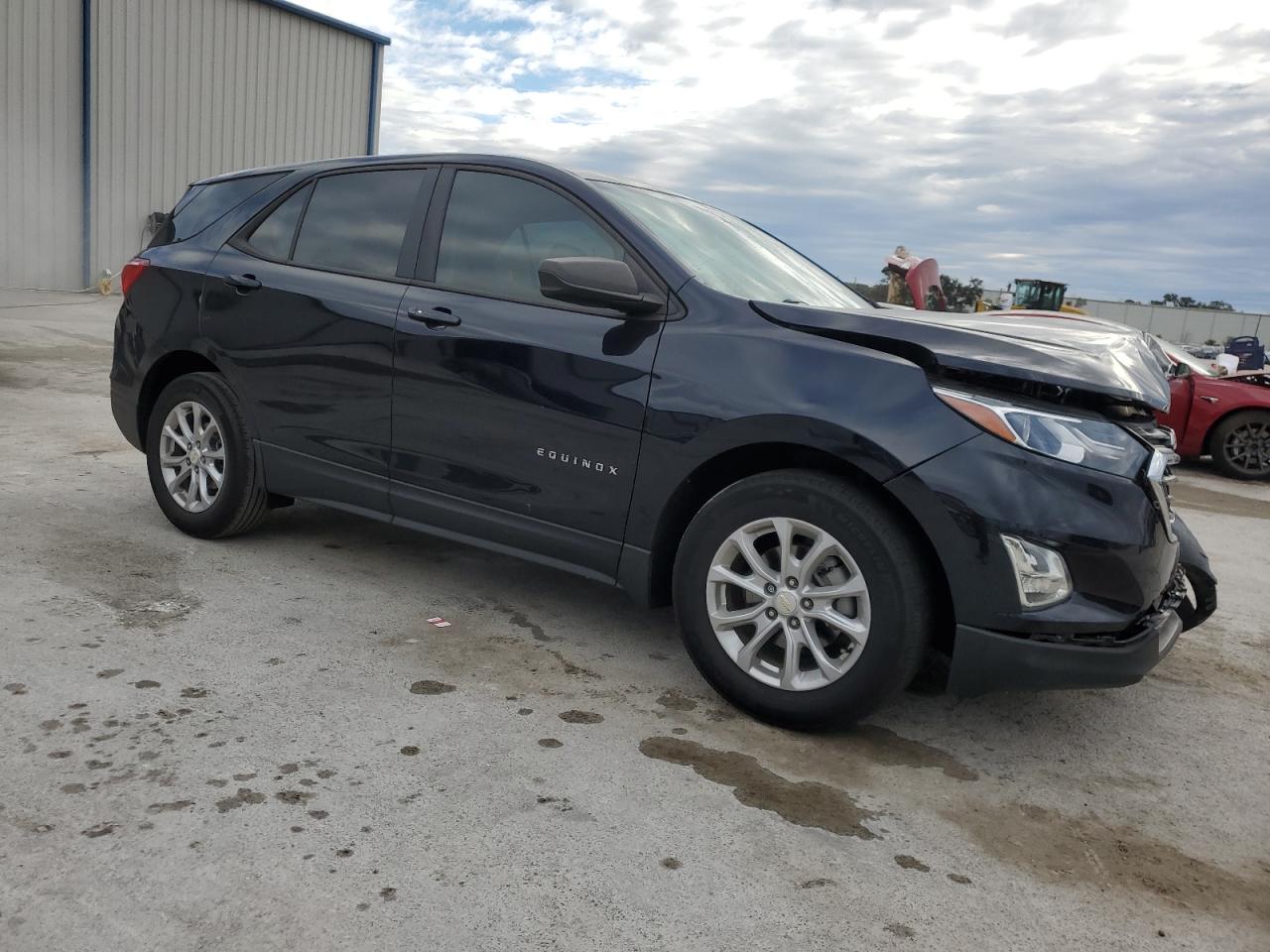2020 Chevrolet Equinox VIN 3GNAXHEV5LS713919 Copart auction photo, front end damage thumbnail 4