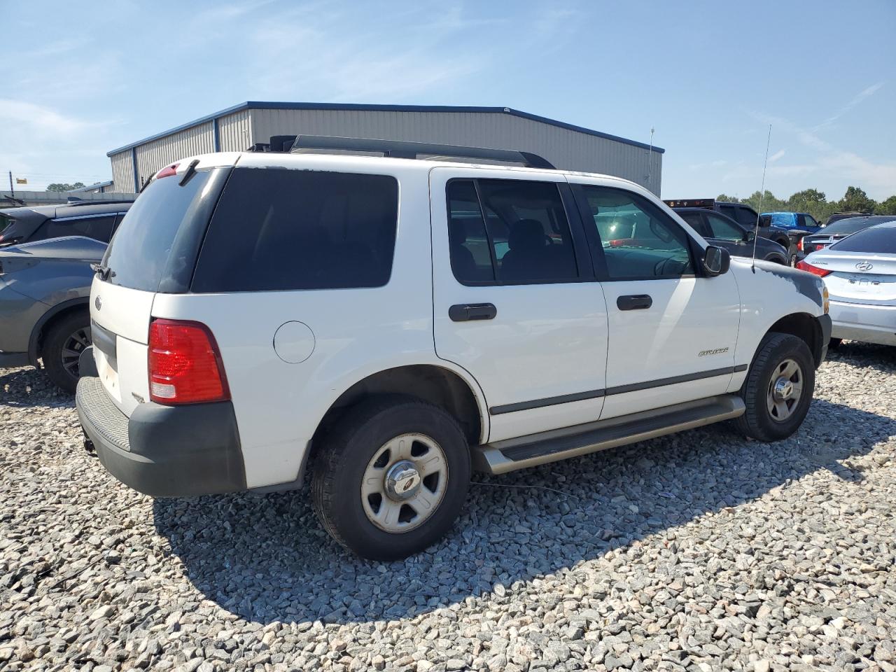 2005 Ford Explorer VIN 1FMZU62K25UA50035 Copart auction photo, front end damage thumbnail 3