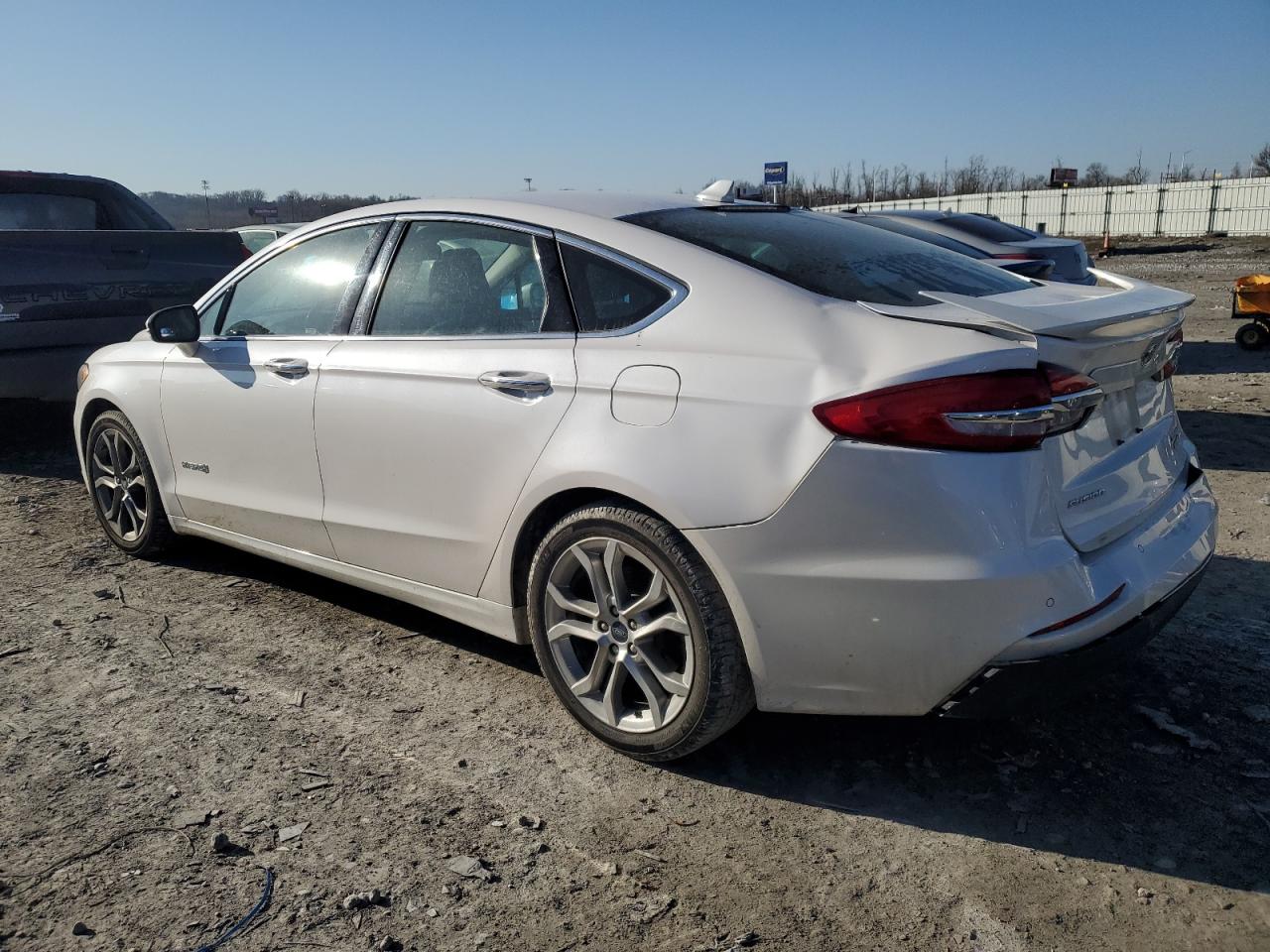 2019 Ford Fusion VIN 3FA6P0RU0KR277431 Copart auction photo, rear end damage thumbnail 2