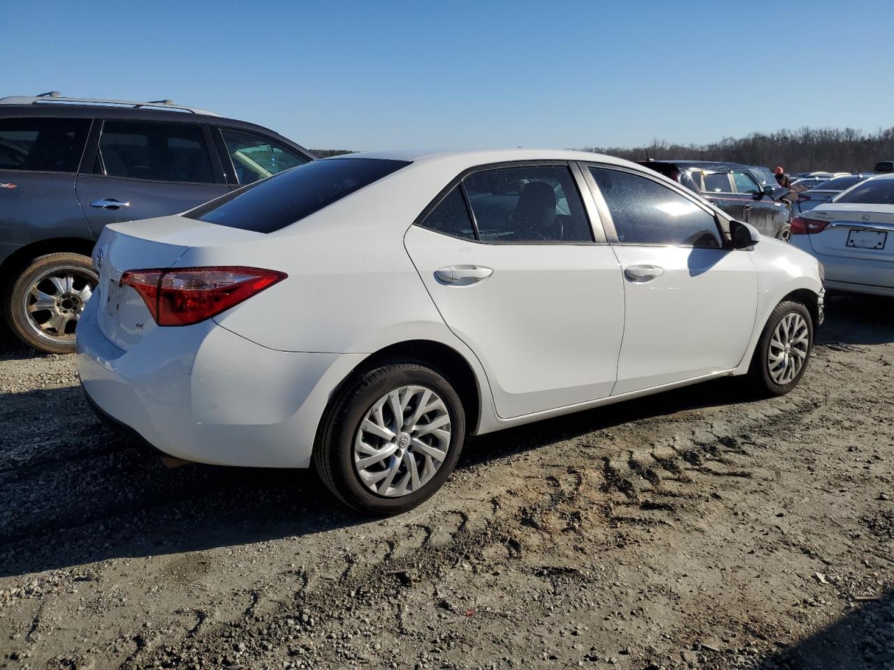 2018 Toyota Corolla VIN 5YFBURHE2JP739346 Copart auction photo, front end damage thumbnail 3