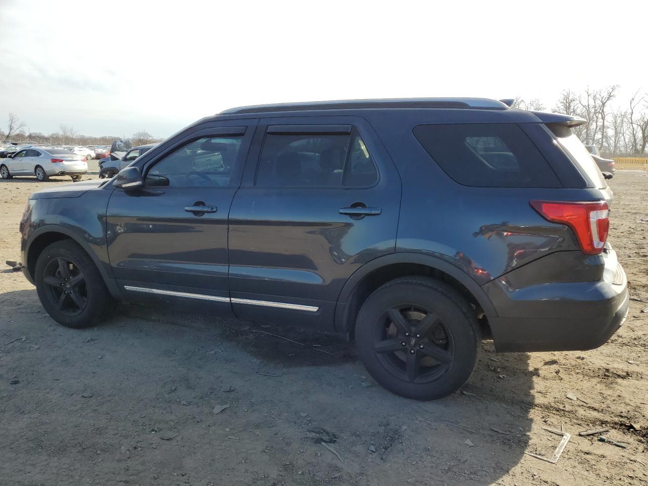 2017 Ford Explorer VIN 1FM5K8D81HGA19217 Copart auction photo, front end / rear end damage thumbnail 2