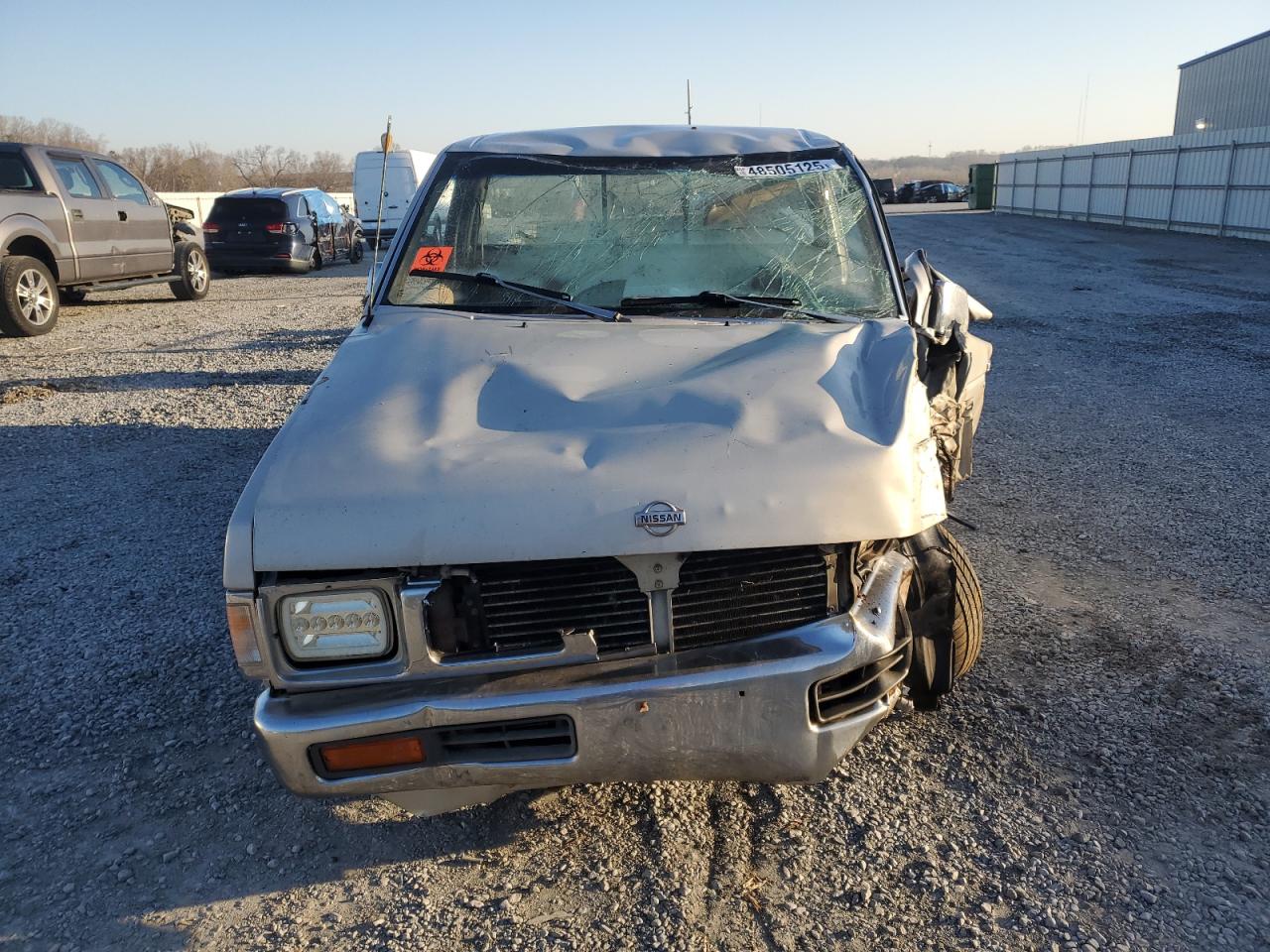 1997 Nissan Navara (Frontier) VIN 1N6SD11SXVC386917 Copart auction photo, all over damage thumbnail 5