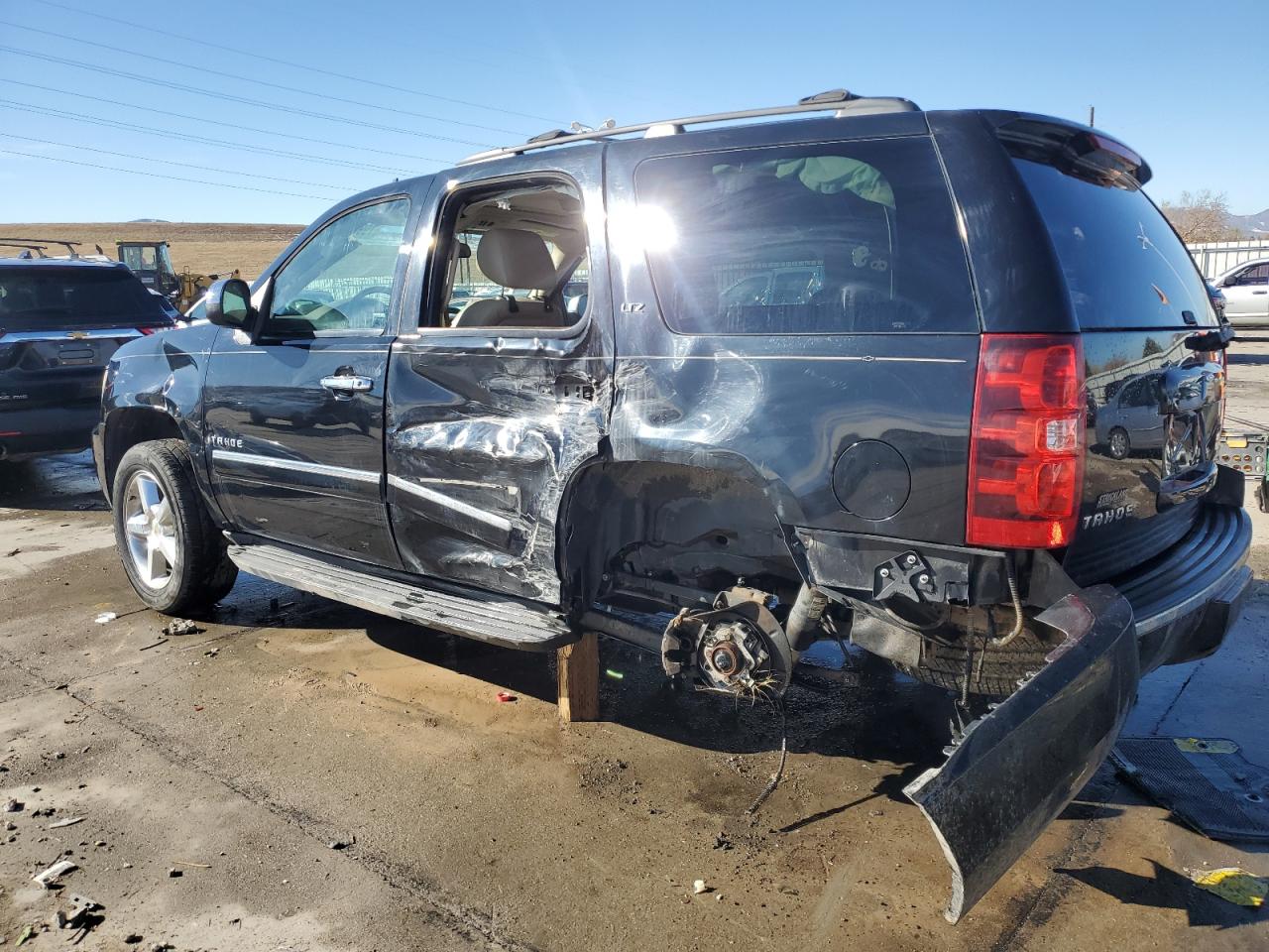 2013 Chevrolet Tahoe VIN 1GNSCCE08DR106571 Copart auction photo, side / rear end damage thumbnail 2