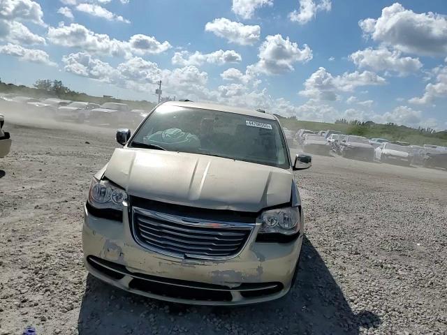 2015 Chrysler Town & Country VIN 2C4RC1CG4FR610401 Copart auction photo, front end / minor dent/scratches damage thumbnail 12