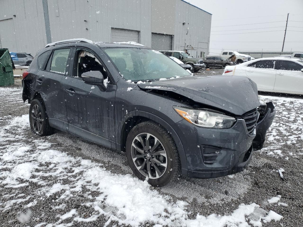 2016 Mazda CX-5 VIN JM3KE4BY6G0736849 Copart auction photo, front end / rear end damage thumbnail 4