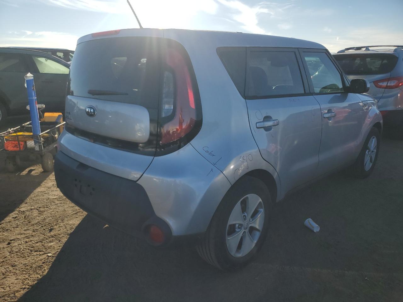2015 KIA Soul VIN KNDJN2A28F7791606 Copart auction photo, side damage thumbnail 3