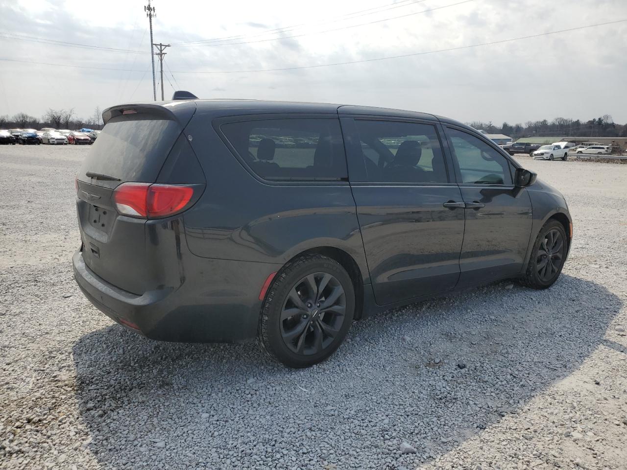 2018 Chrysler Pacifica VIN 2C4RC1FG8JR352596 Copart auction photo, front end damage thumbnail 3