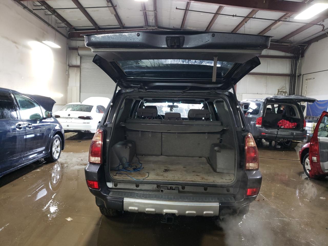 2004 Toyota 4Runner VIN JTEBU14RX48022456 Copart auction photo, front end / rear end damage thumbnail 6