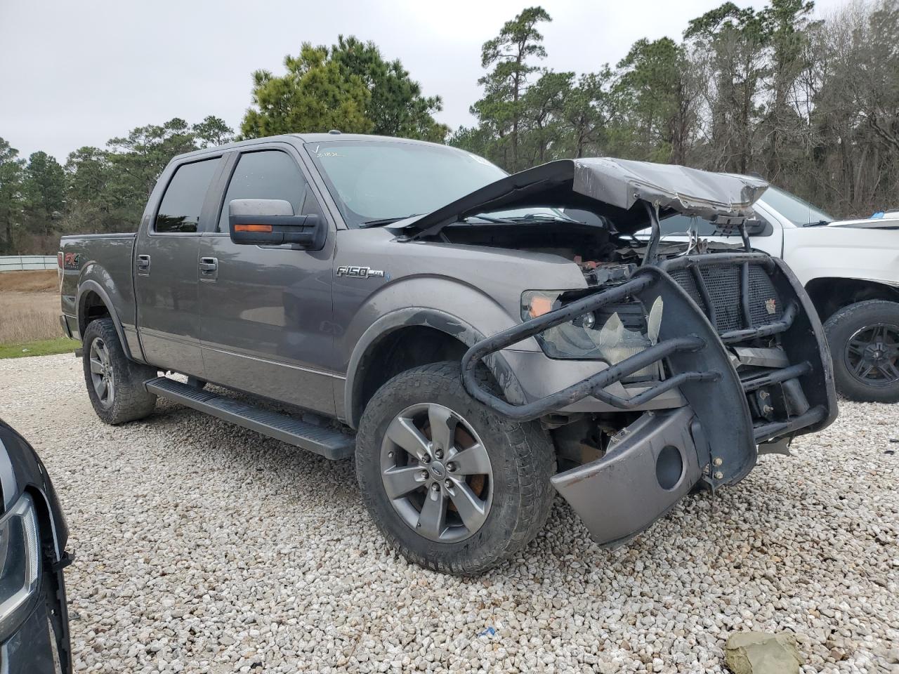 2013 Ford F-150 VIN 1FTFW1EF9DKE97023 Copart auction photo, front end / side damage thumbnail 4